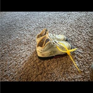 Off white toddler sneakers size 9c wore twice son outgrew them